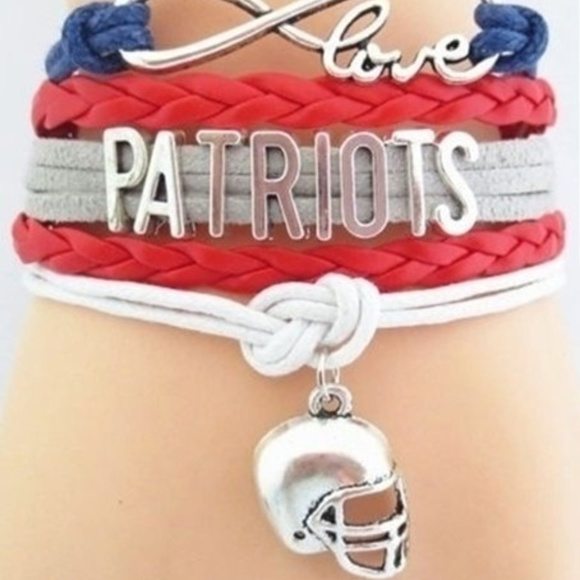 Jewelry - New England Patriots Infinity Bracelet